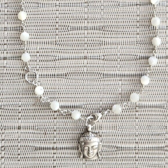 MOTHER OF PEARL NECKLACE WITH STERLING SILVER BUDDHA PENDANT - Picture 2 of 6